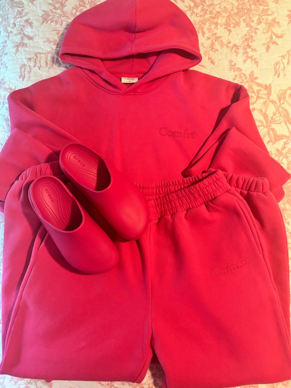Crocs Women's Pink Hoodie, Sweatpants & Clogs Coordinated Set